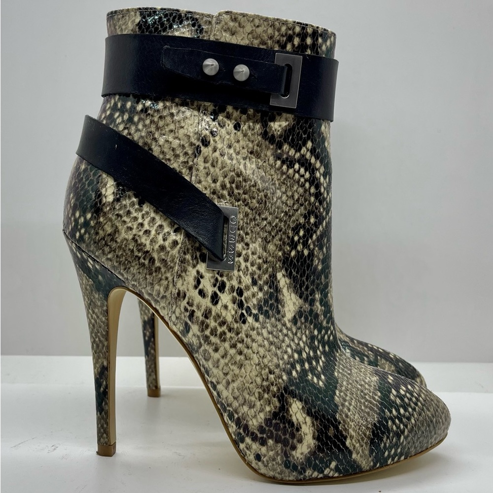Guess snake stiletto ankle boot size 7.5